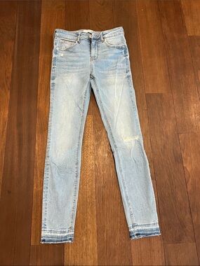 Zara Women’s premium denim Light Blue Slim Fit Jeans